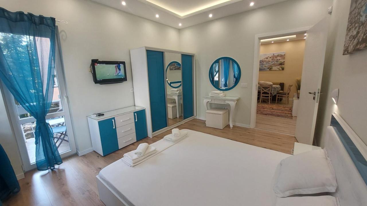 Апартамент Pink & Blue - 2Bdr With Balcony - Wi-Fi Varna Exterior foto