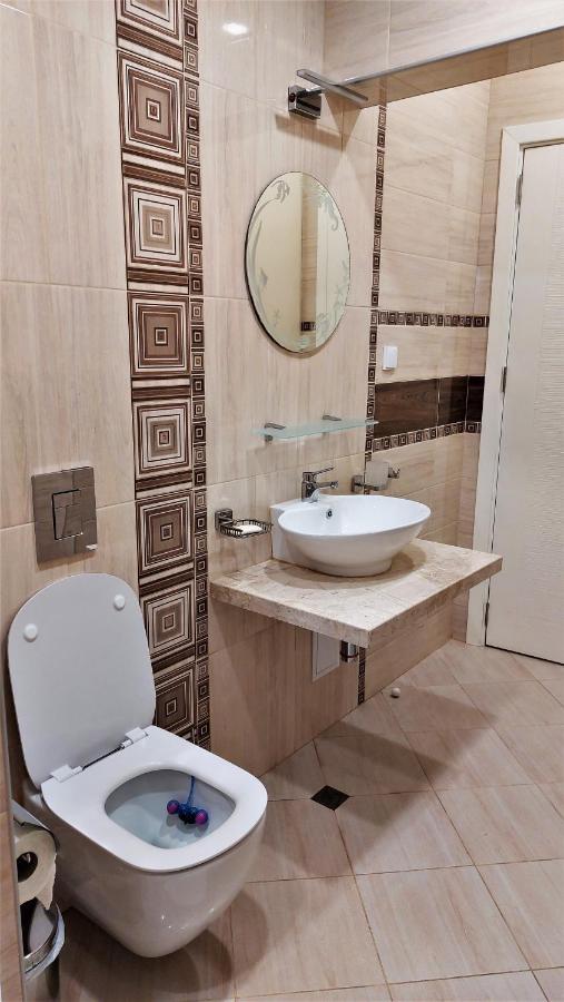 Апартамент Pink & Blue - 2Bdr With Balcony - Wi-Fi Varna Exterior foto