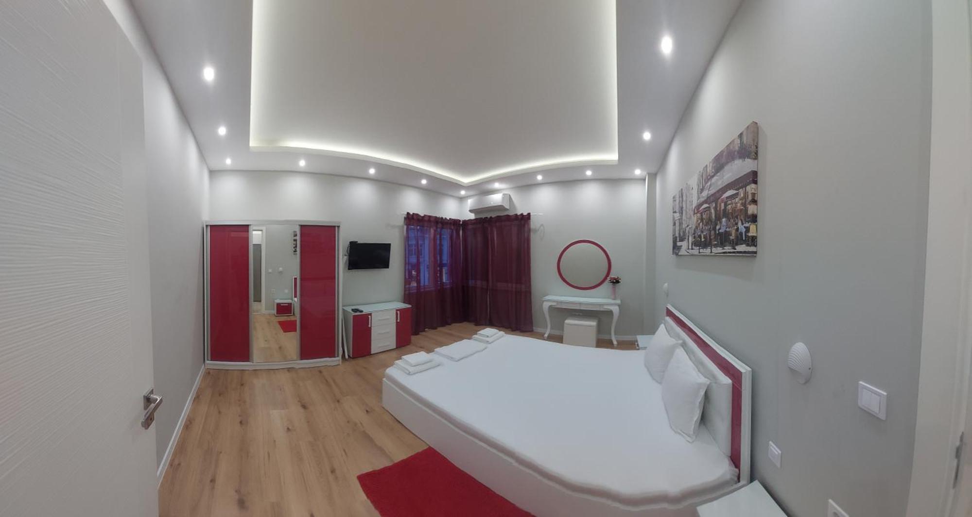 Апартамент Pink & Blue - 2Bdr With Balcony - Wi-Fi Varna Exterior foto